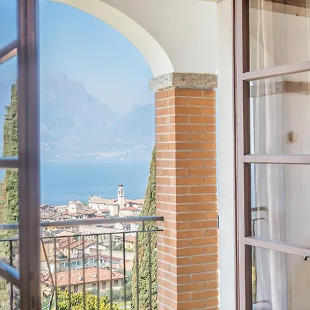Maria View,7 Minuti A Piedi Dal Centro, Parcheggio Privato Apartment Torri Del Benaco